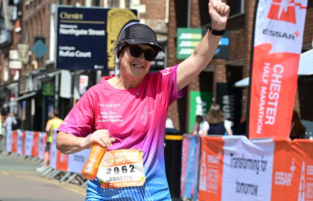 Annette Jones completing race